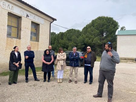 Imagen Autoridades de Diputación y Comarca participan en un encuentro en Tormos