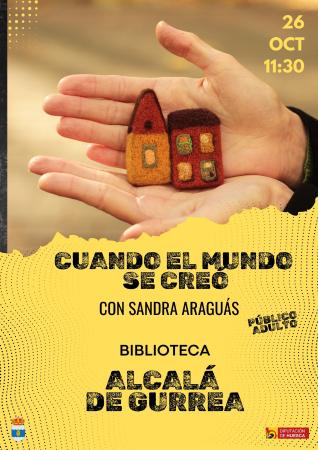Imagen Sandra Araguás en la biblioteca de Alcalá de Gurrea